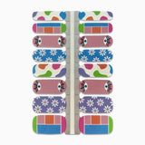 Nagelsticker met roze blauwe funky kleuren op witte achtergrond