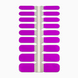 Productfoto van paarse nagelstickers voor kids op witte achtergrond